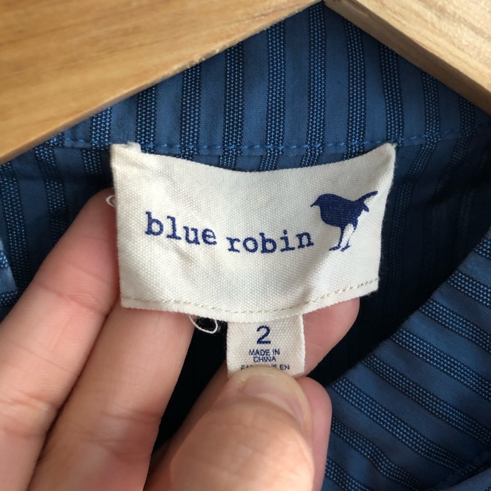 Cute Blue Ruffle Top Size 2 View 2